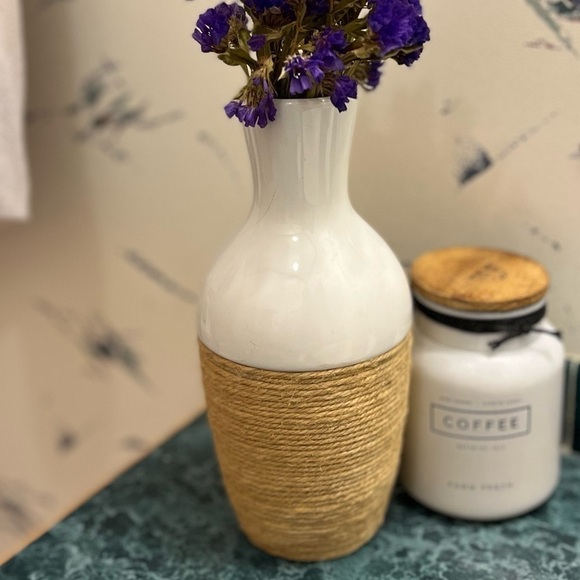 HOME Accent Vase - Picture 1 of 1